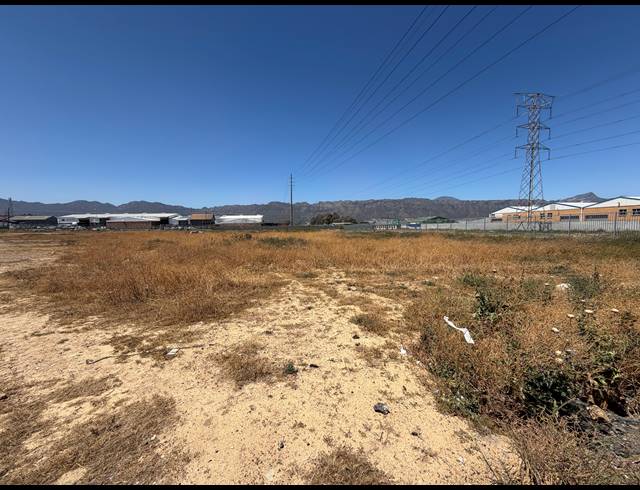 16,500M² INDUSTRIAL YARD TO LET IN STRAND INDUSTRIA